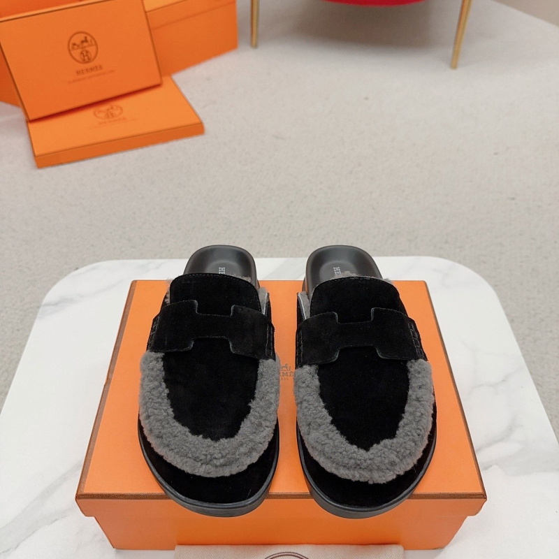 H**mes slippers